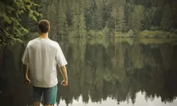 Akhiri Stigma Laki-Laki Harus Kuat : Mengapa Kesehatan Mental Pria Tak Boleh Lagi Diabaikan