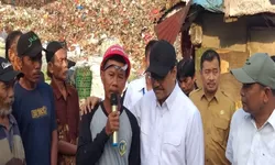 Kemensos Bantu 2.055 Pemulung Bantargebang Dapatkan BPJS Kesehatan