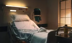 Dokter Bedah Saraf Senior Prof. Zainal Dipecat, Diduga karena Pertahankan Integritas Medis