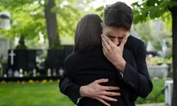 Overthinking dalam Hubungan: Saat Cinta Justru Menjadi Sumber Cemas