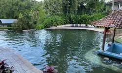 Espa Yeh Panes Penatahan, Tempat Mandi Air Panas Populer Di Tabanan, Bali