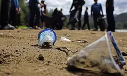 Komunitas pemancing  bersih pantai