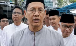 Rupiah Nyaris Tembus Rp17.800 per Dolar AS, Menkeu Purbaya Sebut Pelemahan Ini Tidak Masuk Akal