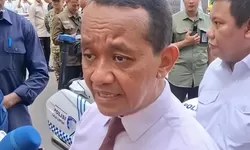 Reaksi Santai Bahlil Lahadalia Hadapi Lagu Mas Bahlil Ganteng