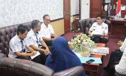 Hambat Proyek KKP, Erwin Burase Desak Camat Tuntaskan Legalitas Kampung Nelayan Parigi Moutong