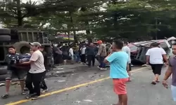 Rem Blong Truk Fuso Air Mineral Picu Tabrakan Beruntun di Sibolangit Jalur Medan Berastagi