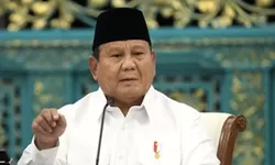 Prabowo Buka Suara Soal Isu Indonesia Kolaps dan Sindir Londo Ireng