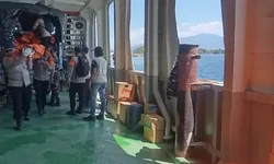 Gempa M 7.7 Lumpuhkan Akses, Tim Gabungan Salurkan Bantuan Darurat ke Palue NTT Via Laut dan Udara
