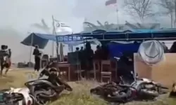 Pengungsi Berhamburan Keluar Tenda Saat Gempa Susulan Mag 5,7 Guncang Manggarai NTT