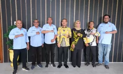 Wali Kota Mahyaruddin Salim Merima Audiensi Pengurus KONI Tanjungbalai