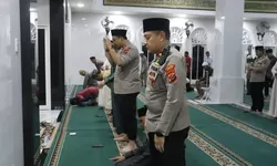 Komitmen Jaga Keamanan Ramadhan, Polres Langkat Gelar Safari Tarawih di Brandan