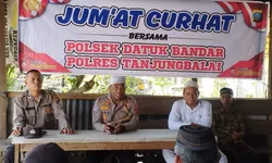 Polsek Datuk Bandar Gelar ‘Jumat Curhat’ di Warung Kopi Dekatkan Diri Ke Warga
