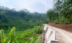 Talud Penahan Longsor Sepanjang 10 Meter Hasil TMMD 127 Kodim Wonogiri Rampung 100%