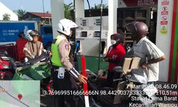 Satlantas Polres Langkat Laksanakan Pengaturan Lalu Lintas dan Pengawasan di SPBU