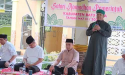 Safari Ramadan ke-12 di Desa Gambus Laut, Wabup Syafrizal Serahkan Bantuan dan Santunan   