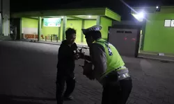 Polres Langkat Gelar Sahur On The Road dan Safari Subuh Berjamaah Bersama Masyarakat