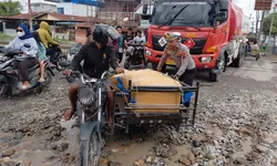 Pantau Arus Mudik, Personel Gabungan Siaga di Pos Pam II