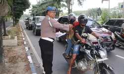 Hari ke-30 Ramadhan, Polres Langkat Berbagi Takjil, Wujud Kepedulian kepada Masyarakat
