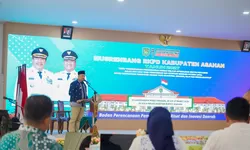Dorong Sinergi Pembangunan Antarwilayah, Bupati Batu Bara Hadiri Musrenbang RKPD Kabupaten Asahan 2027   