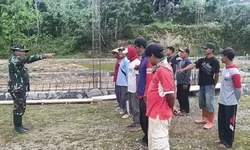 Babinsa Desa Nguneng Aktif Dampingin Pembangunan KDKMP