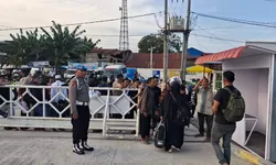 Polsek Teluk Nibung Kawal Ketat Kedatangan Penumpang Ferry di Pelabuhan Teluk Nibung