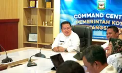 Wako Pematangsiantar Mengikuti Pembukaan kegiatan Penilaian Presentasi KDH Penurunan Tingkat Pengangguran.