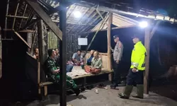 Patroli Malam, Sinergi TNI-Polri Hadirkan Rasa Aman di Tengah Masyarakat