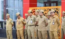 Wabup Syafrizal Pimpin Apel Gabungan ASN, Tegaskan Komitmen Pengentasan Kemiskinan