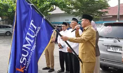 Lepas Peserta Manasik Haji Akbar Bank Sumut, Wabup Syafrizal Tekankan Kesiapan Fisik Jemaah