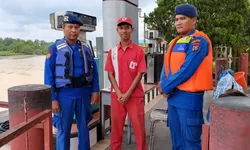 Pastikan Solar Subsidi Tepat Sasaran, Satpolairud Polres Tanjung Balai Perketat Pengawasan SPBN