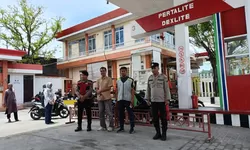 Pastikan Stok BBM Aman, Polsek Teluk Nibung Kawal Ketat SPBU Letjend Suprapto