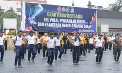 Perkuat Sinergitas, Personel TNI-Polri dan Penegak Hukum di Tanjung Balai Olahraga Bersama.