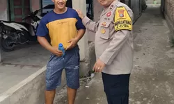 Bhabinkamtibmas Sei Merbau Ajak Masyarakat Waspada Penipuan Online