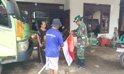 Merah Putih Berkibar di Sepanjang Jalan Urut Sewu, Kobarkan Api Cinta Tanah Air Warga
