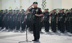 Ziarah Rombongan HUT Ke - 60 Korem 074/Warastratama, Di Pusatkan Di Taman Makam Pahlawan (TMP) Kusuma Bhakti Surakarta