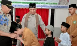 Kegiatan Bakti Sosial Siswa Sekolah Inspektur Polisi Asal Polres Tanjung Balai.