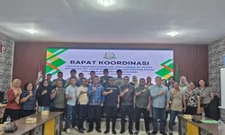 Kajari Simalungun Pimpin Rapat Koordinasi Lintas Sektoral Terkait Kelangkaan Pupuk  Subsidi.