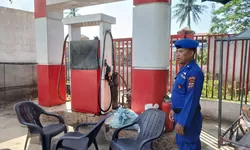 Satpolairud Polres Tanjung Balai Kawal Distribusi BBM Subsidi, Pastikan Nelayan Tetap Melaut.