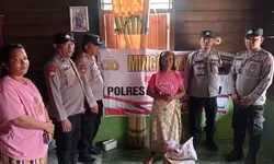 Polres Tanjung Balai Sambangi Warga Kurang Mampu Lewat Program 'Minggu Kasih'.