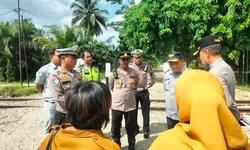 Wakapolres Tanjung Balai Tinjau Perlintasan Kereta Api Sei Raja Cegah Kecelakaan Maut Berulang.