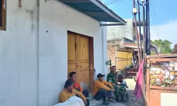 Babinsa Serengan Ajak Warga Jaga Kebersihan Demi Masa Depan yang Lebih Baik