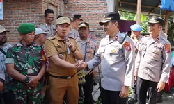Serahkan "Jembatan Merah Putih" untuk Warga Sei Merbau Polres Tanjung Balai.
