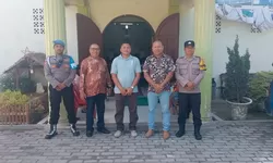 Polres Tanjung Balai Terjunkan Personel Amankan Gereja Pastikan ibadah Minggu 