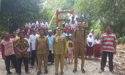 Penantian Puluhan Tahun Berakhir, Jembatan Merah Putih Sambirejo Kini Jadi Jalur Ekonomi dan Daya Tarik Warga