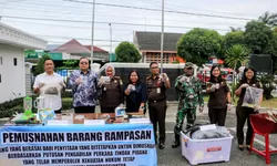 Pemusnahan Barang Bukti   Perkara tindak pidana telah inkracht di Kejari Pematangsiantar.