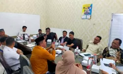 Rapat Dengar Pendapat Komisi IV DPRD Batu Bara Bersama Mahasiswa Gemapi