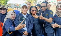 Semarak Car Free Day Kuningan, GMC Meriahkan “Heman Ka Budak” Bersama Bupati dan Tamu Asal Turki