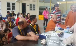 Polres Tanjung Balai Ikuti Kegiatan Donor Darah di Vihara Triratna Sambut Hari Raya Waisak