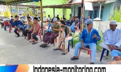 Bhabinkamtibmas Pulau Simardan Sampaikan Pesan Kamtibmas Hadir di Tengah Duka Warga 