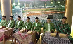 Jamaah Haji Andong dan Kemusu Disambut Haru, Koramil 15/Andong Hadiri Upacara Penerimaan Haji